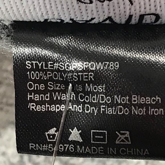 DAVID AND YOUNG Black Plaid Square Scarf  Stylish & Cozy  NWT - Picture 9 of 12